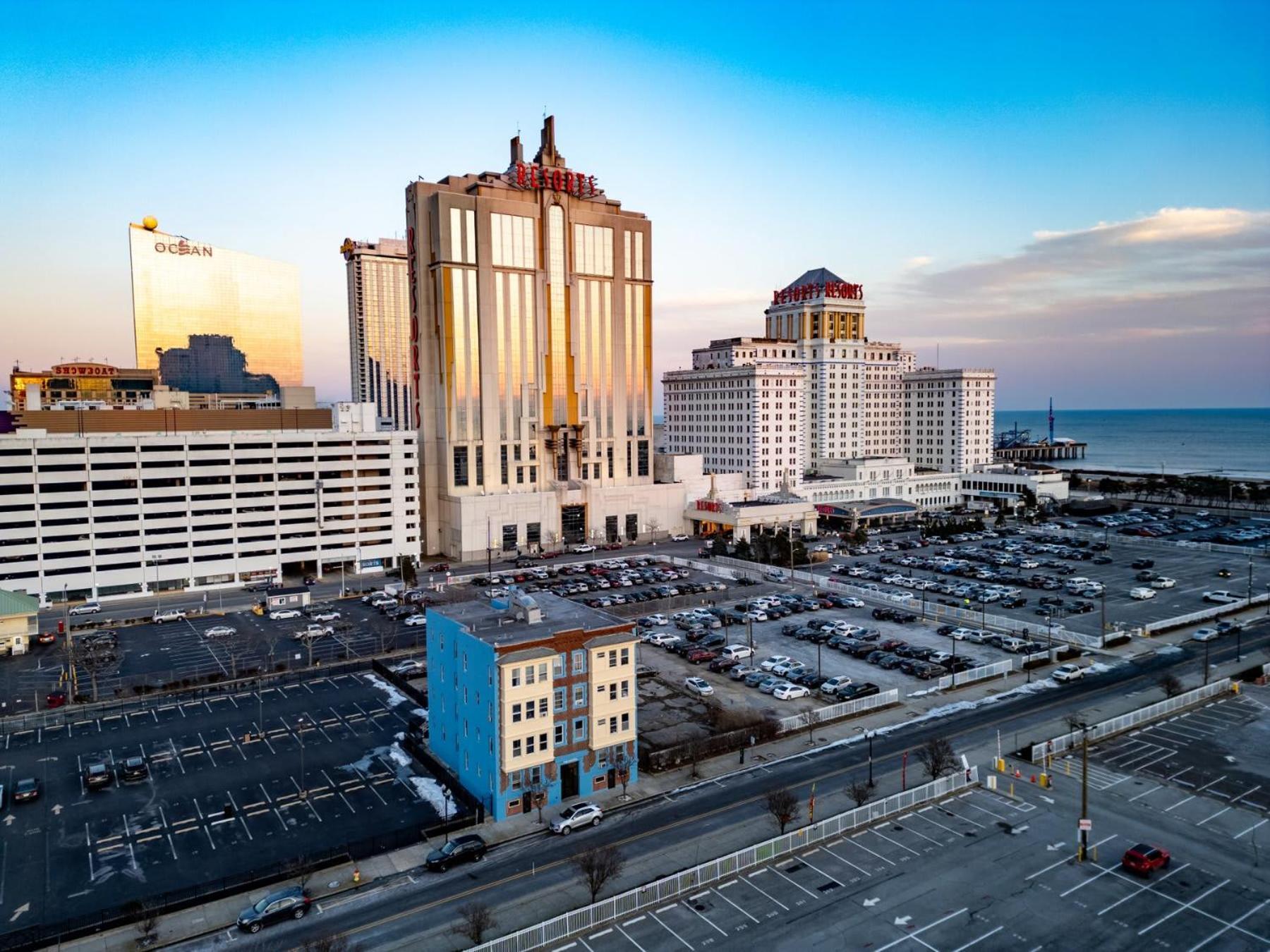 The Oakden In Orange Loop A5 * Atlantic City